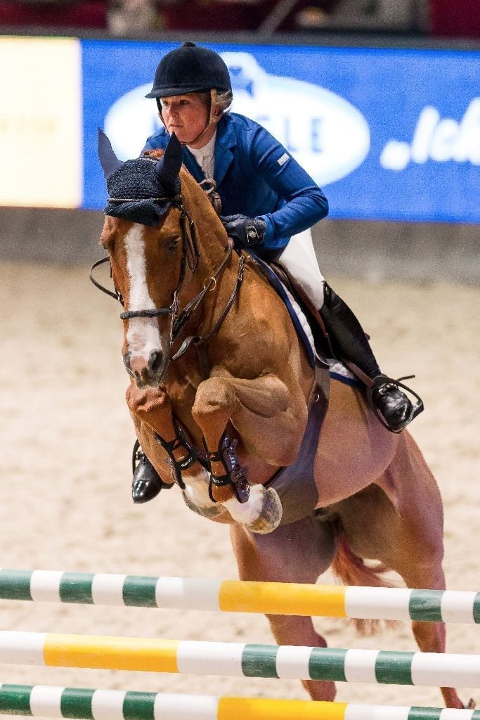 Linn Zakariasson (SWE) und Ugaulindu Bosquetiau setzten sich an die Spitze der Ladies. © Michael Graf