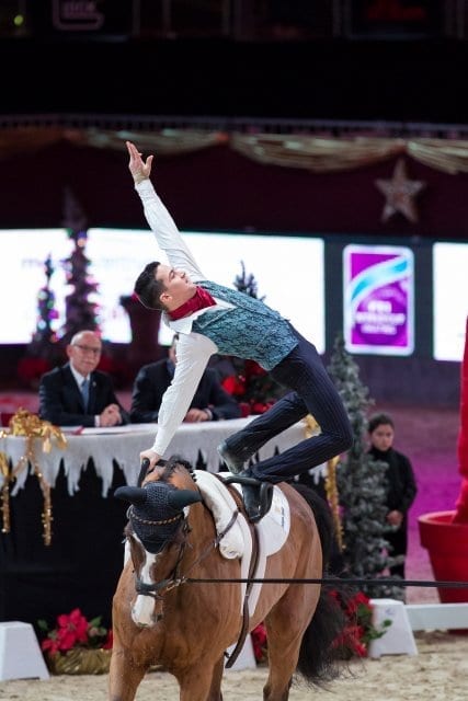 Jannis Drewell (GER) turnte am Rücken von Lago Maggiore zum zweiten Platz im FEI World Cup™ Vaulting der Herren. © Michael Graf