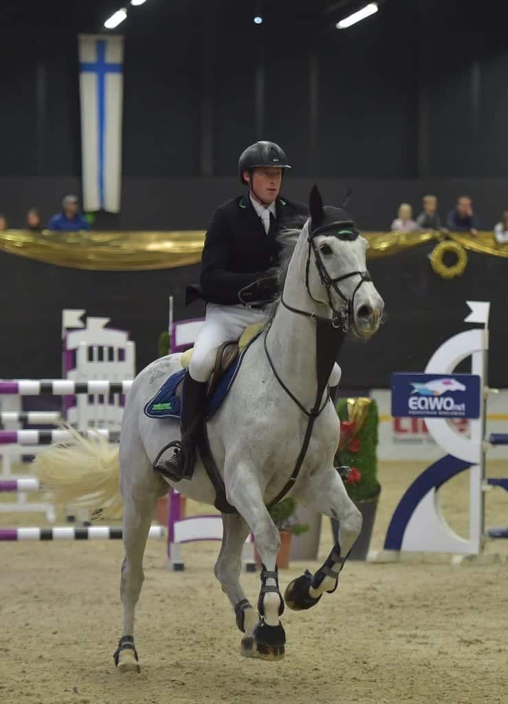 Wervel galoppierte unter Manuel Eugster (SUI) auf Platz zwei in der Amateur Tour der Mevisto Amadeus Horse Indoors. © Fotoagentur Dill