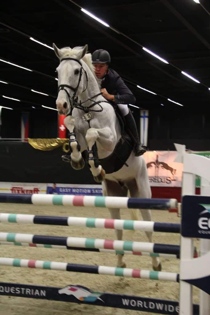 Thomas Holz und Landiamo sind die Finalsieger der kleinen Tour bei den Mevisto Amadeus Horse Indoors 2016. © Fotoagentur Dill