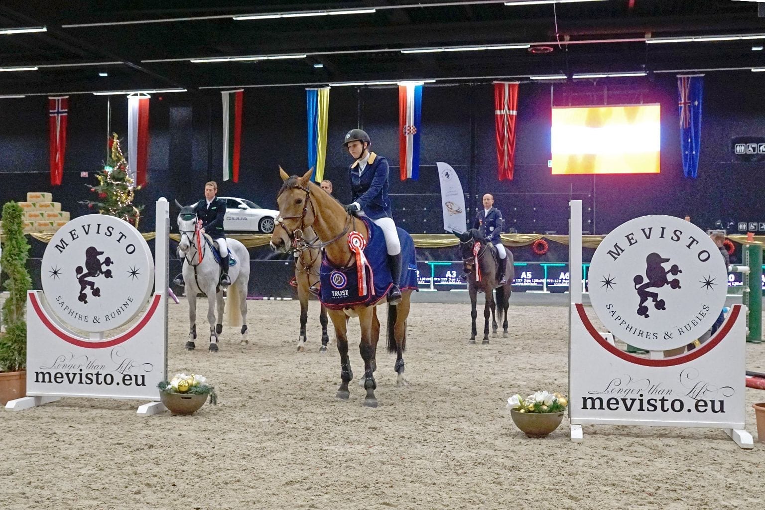 Stilvolle Siegerehrung der CSI2* Small Tour in der Messehalle. © Salzburg City Guide