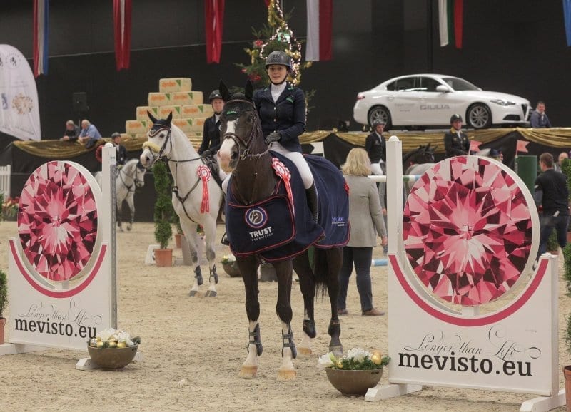 Die Siegerin im CSI2* Championat von Salzburg: Pia Reich (GER) auf Croesus. © Fotoagentur Dill