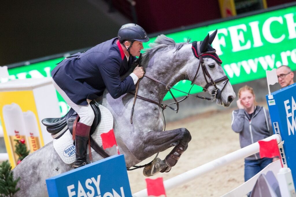 Der Sieger im CSI4* Mevisto Big Tour Opening heißt Robert Smith (GBR) af Cimano E. © Michael Graf