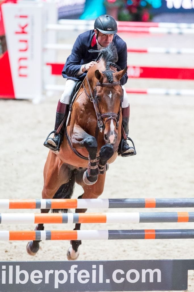 Robert Smith (GBR) und Ilton holten Rang zwei in der CSI4* Amadeus Challenge presented by Juweliere Banki & Sohn. © Michael Graf
