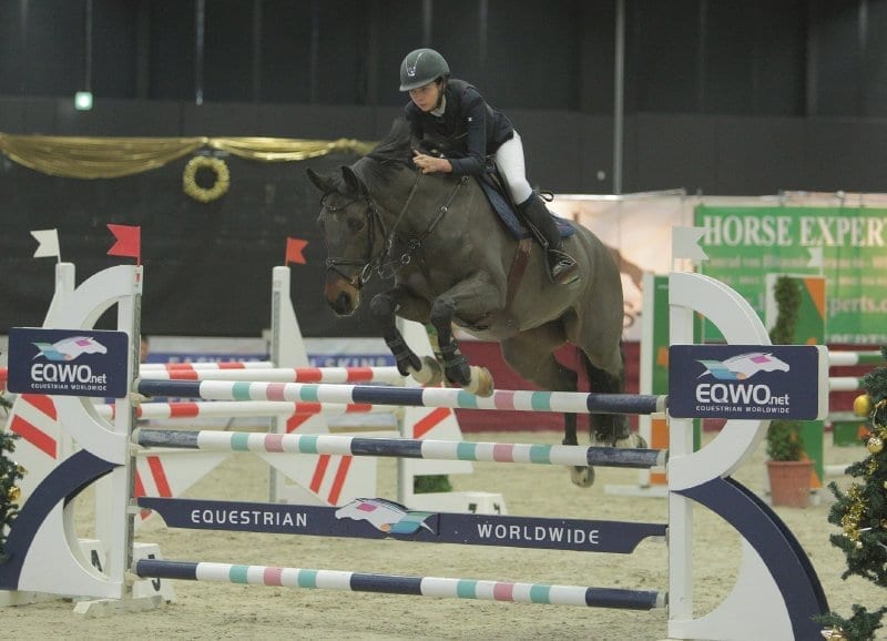 Cathy Zwiener punktete in beiden Junioren Eröffnungsspringen an Tag 01 der Mevisto Amadeus Horse Indoors 2016. © Fotoagentur Dill