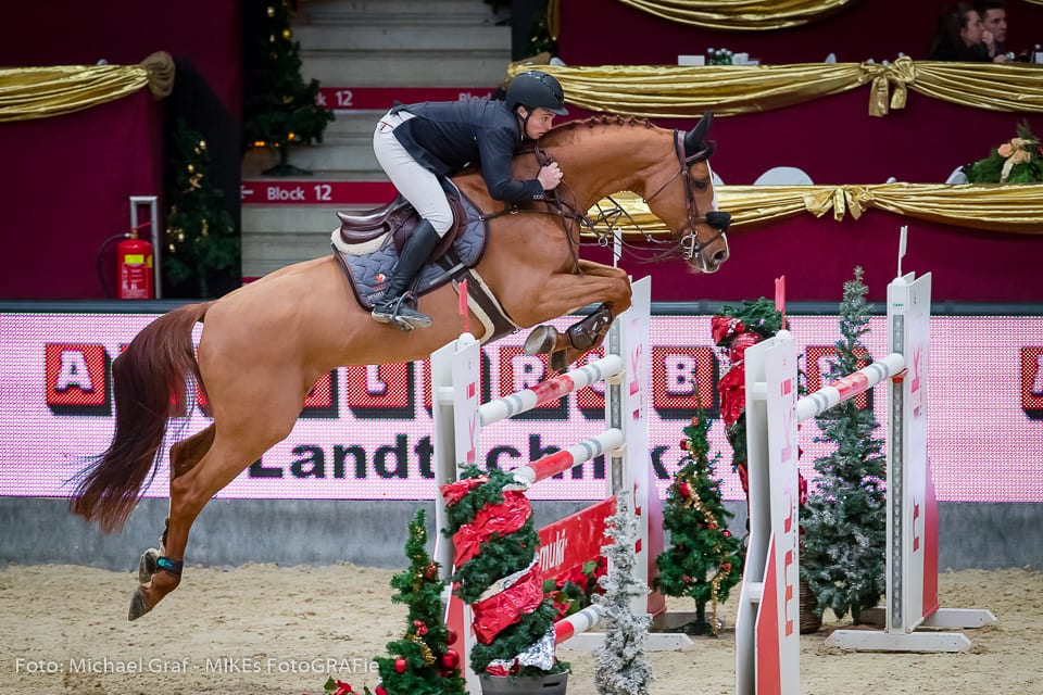 Jake Hunter (AUS) und Chiricco auf dem Weg zum Sieg in der Energie AG Challenge. © Michael Graf