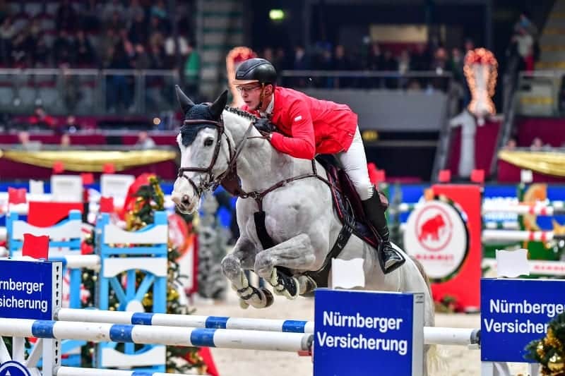 Tobias Meyer und Queentina auf dem Weg zum Sieg im Nürnberger Versicherung Masters bei der Amadeus Horse Indoors. © Daniel Kaiser