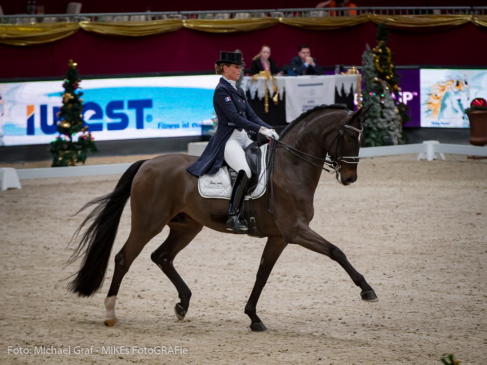 Die sympathische Morgan Barbancon (FRA) und ihr Sir Donnerhall II OLD wurden mit 72,304 % Dritte. © Michael Graf