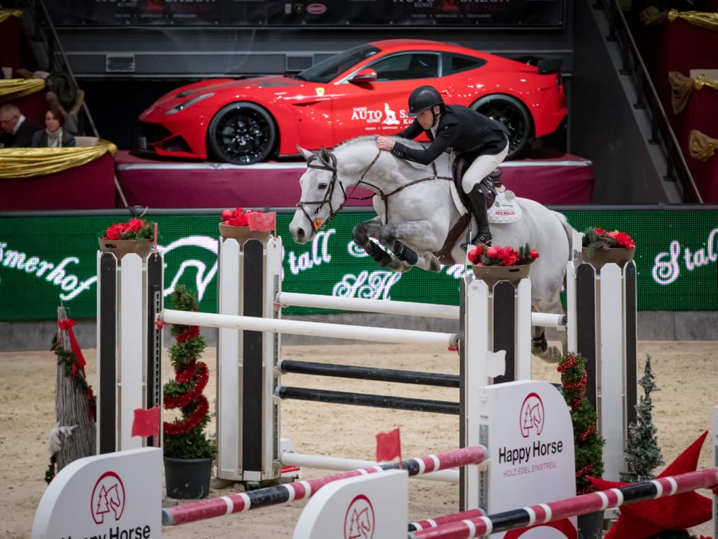 Platz 2 für Shane Breen (IRL) und Compelling Z im Stall Römerhof Championat von Salzburg. © Michael Graf
