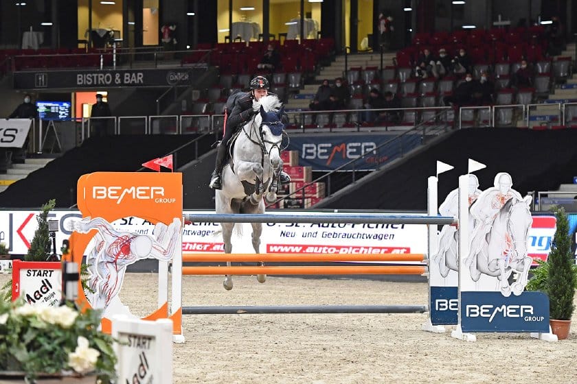 Giacomo Casadei und Ballantine di Villagana auf dem Weg zum Sieg im EY Cup Opening. © Sibil Slejko