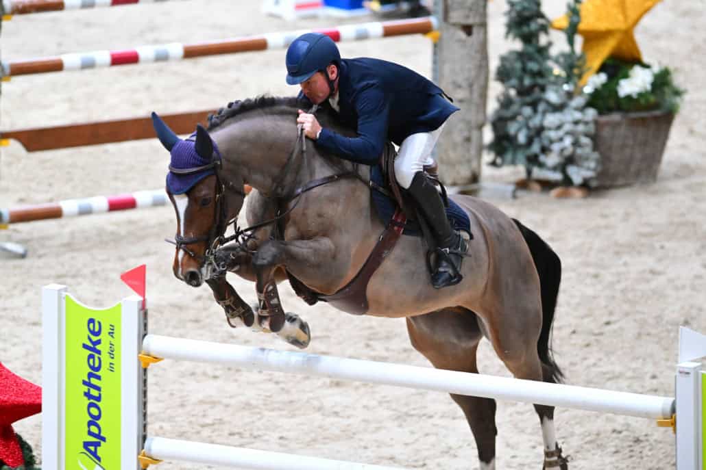 Top-Platzierung für Lokalmatador Christian Juza (S) in der CSI3* Challenge um den Preis der Easy Apotheke. © Daniel Kaiser