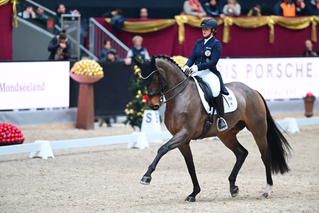Lokalmatadorin Diana Porsche konnte sich in der CDI4* Musikkür presented by Iris Porsche Hotel & Restaurant als beste Österreicherin auf Rang 5 platzieren. © Silberpfeil Amadeus Horse Indoors | Daniel Kaiser