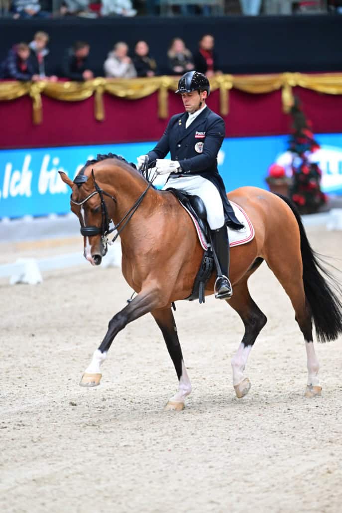 Christian Schumach (AUT/K) sicherte sich im Salzburger CDI4* Grand Prix Special im Sattel von Amplemento den zweiten Platz. © Daniel Kaiser